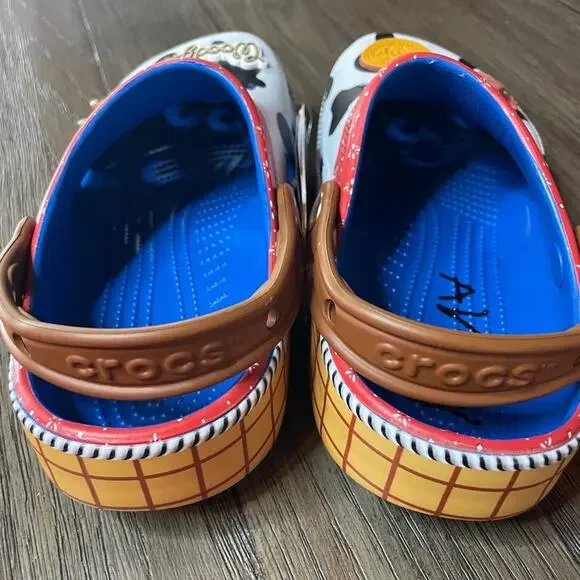 NWT Crocs Pixar Toy Story Woody size Junior 5 kids clogs